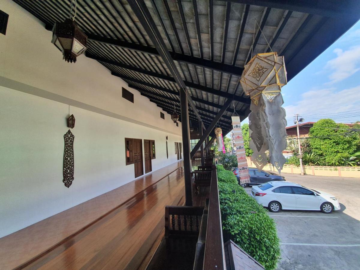 Nan Lanna Hotel Exterior photo